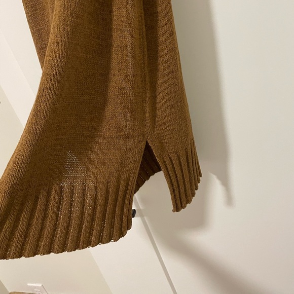 Knitted brown dress coverup - Picture 5 of 9